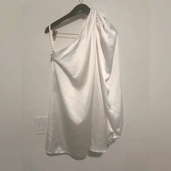 Revolve Selma Cilek One Sleeve Ecru Mini Dress Sz XS - Picture 2 of 7